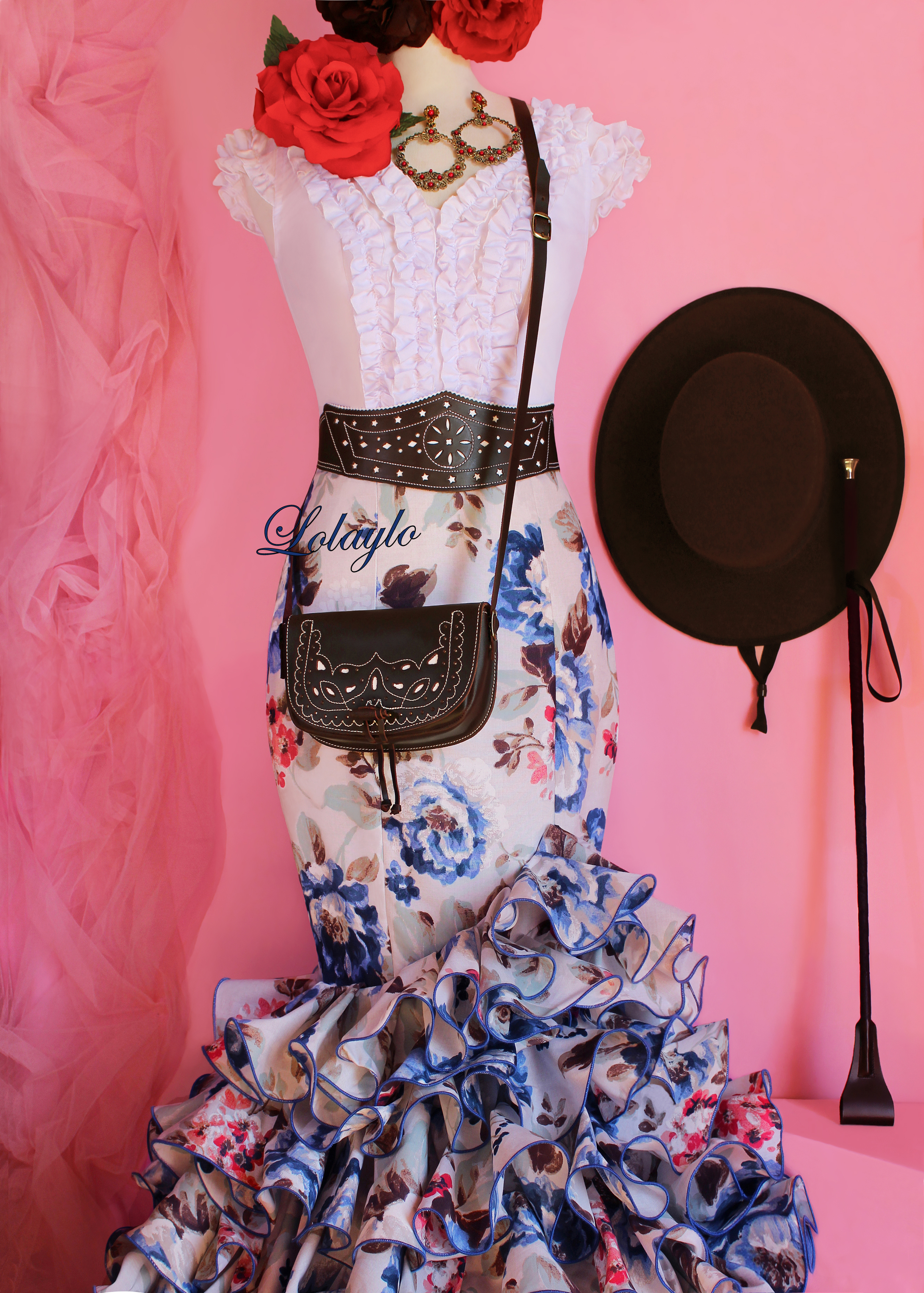 BOLSITO BANDOLERA CUERO .