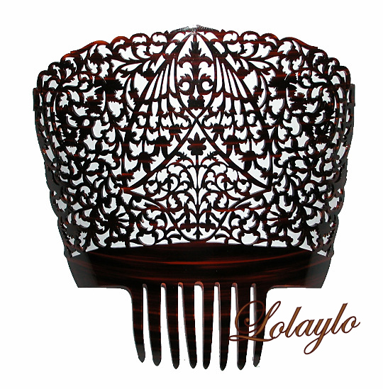 17cm. 66€.LOL1387152